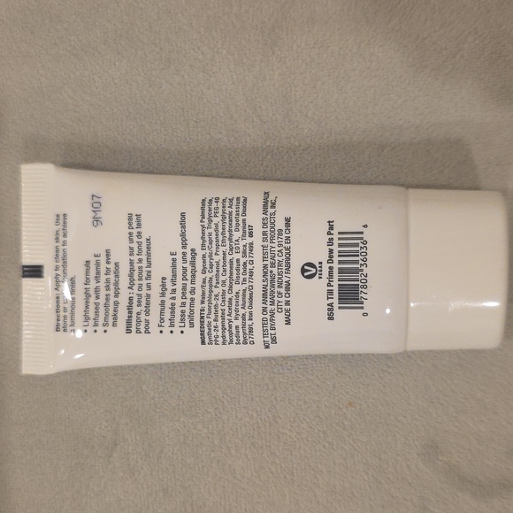 3for18 Wet n Wild Dewy Lumineux Face Primer - Picture 2 of 2